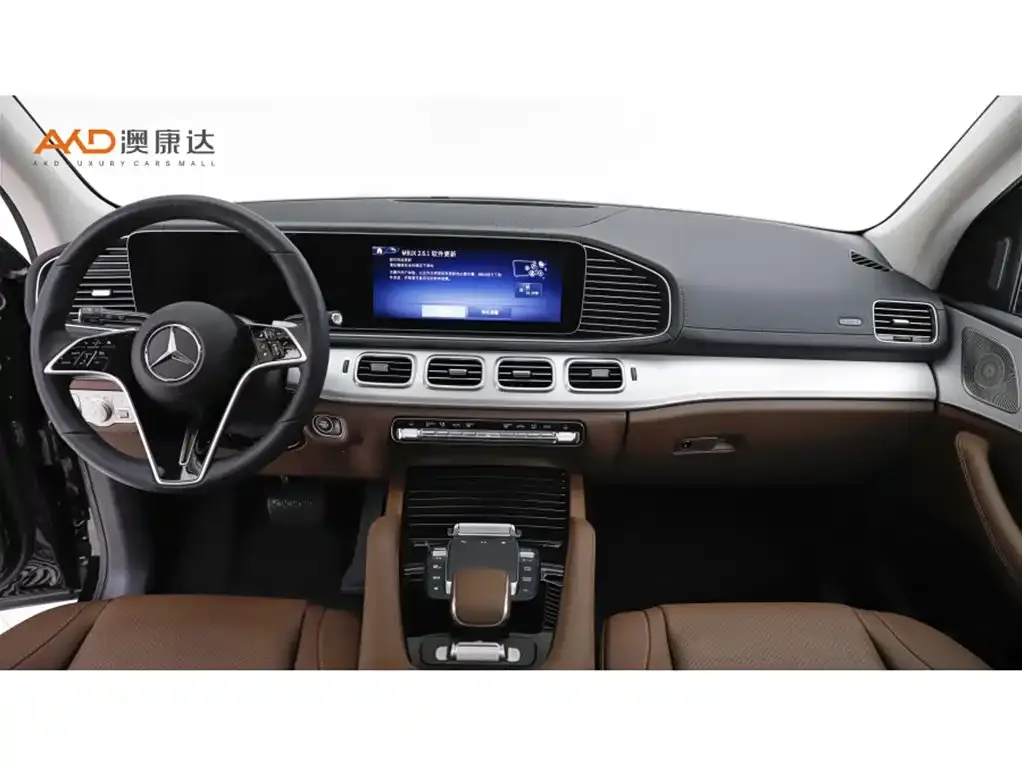 Mercedes-Benz GLS — фото 9