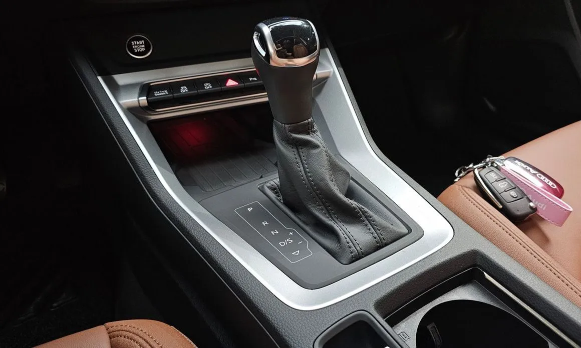 Audi Q3 2025 из KR, фото 10