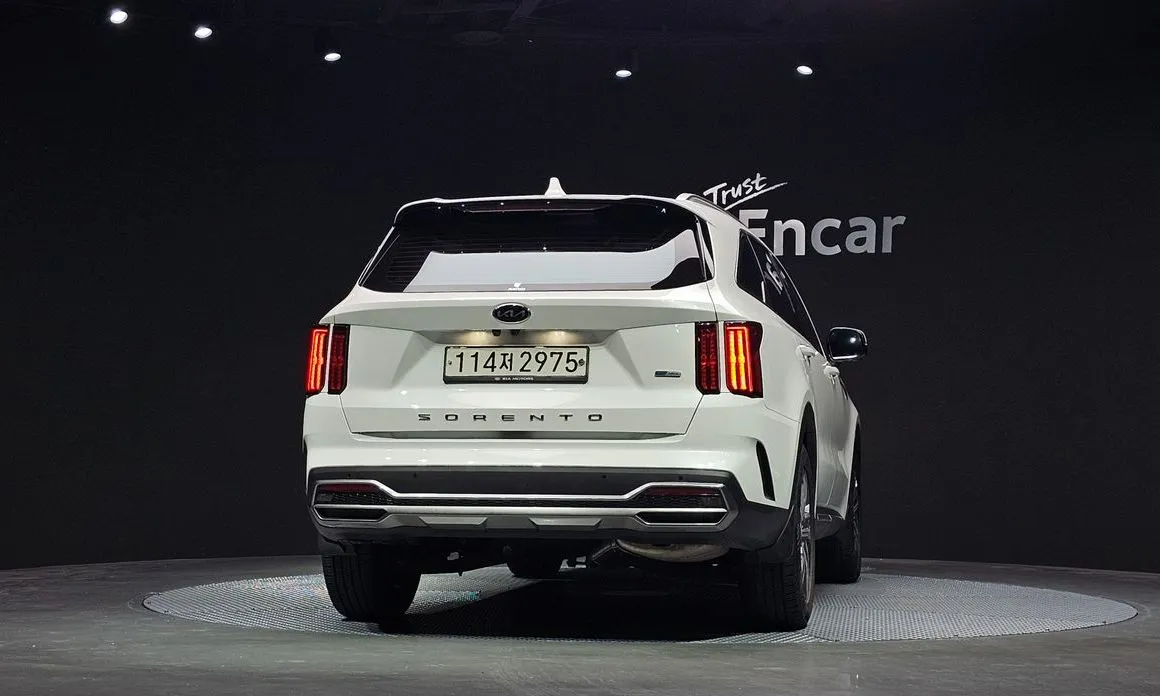 Kia Sorento — фото 3