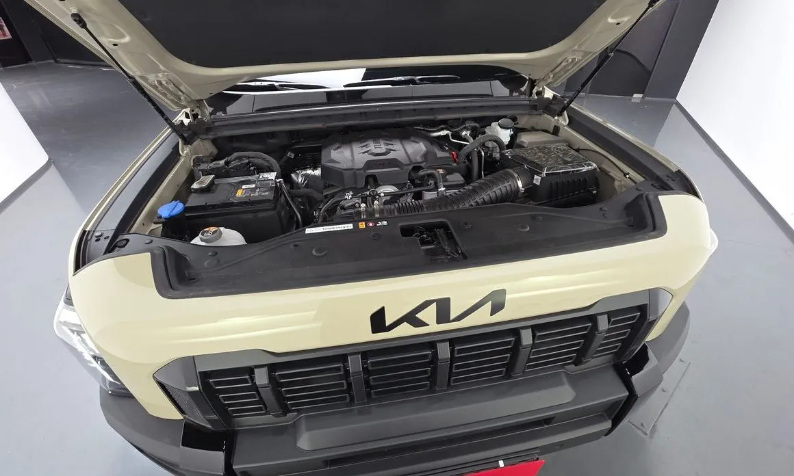 Kia Tasman — фото 10