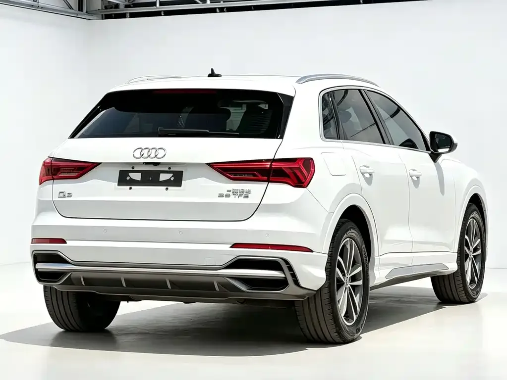 Audi Q3 — фото 8