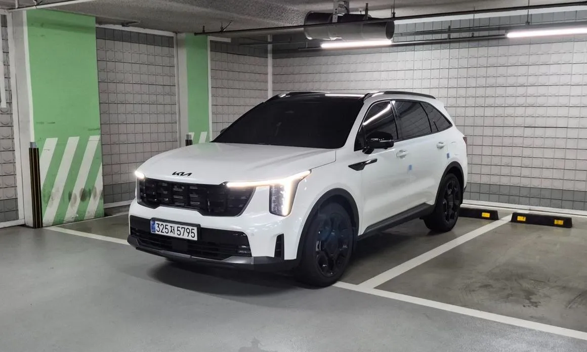 Kia Sorento — фото 9