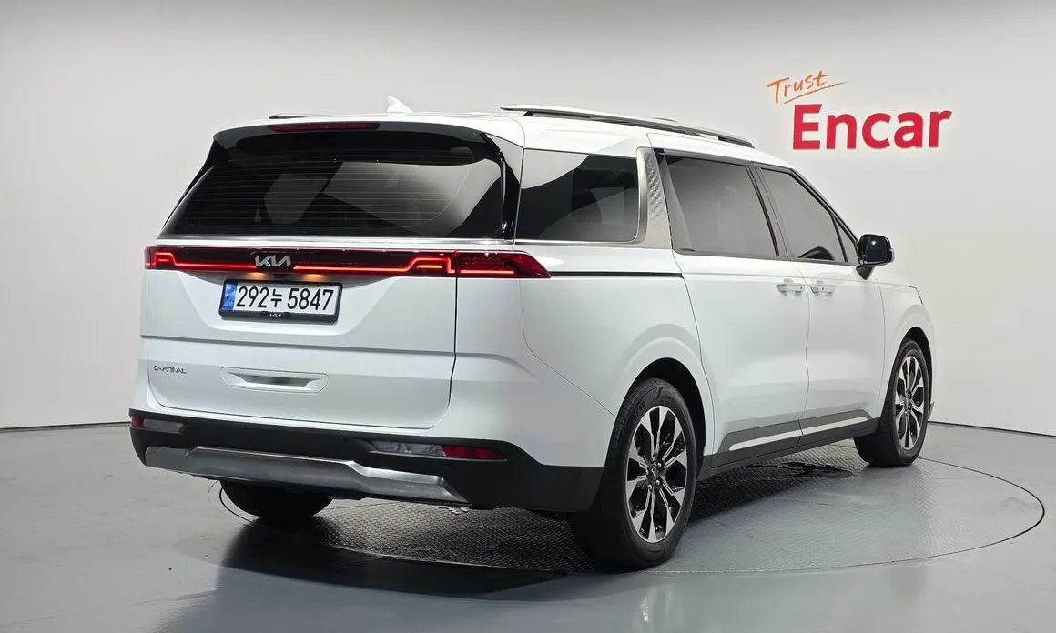 Kia Carnival 2023 из KR, фото 9