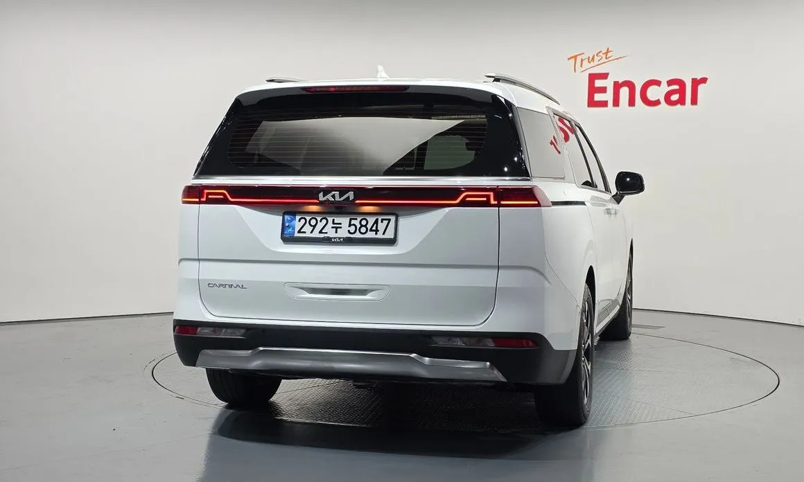 Kia Carnival 2023 из KR, фото 3
