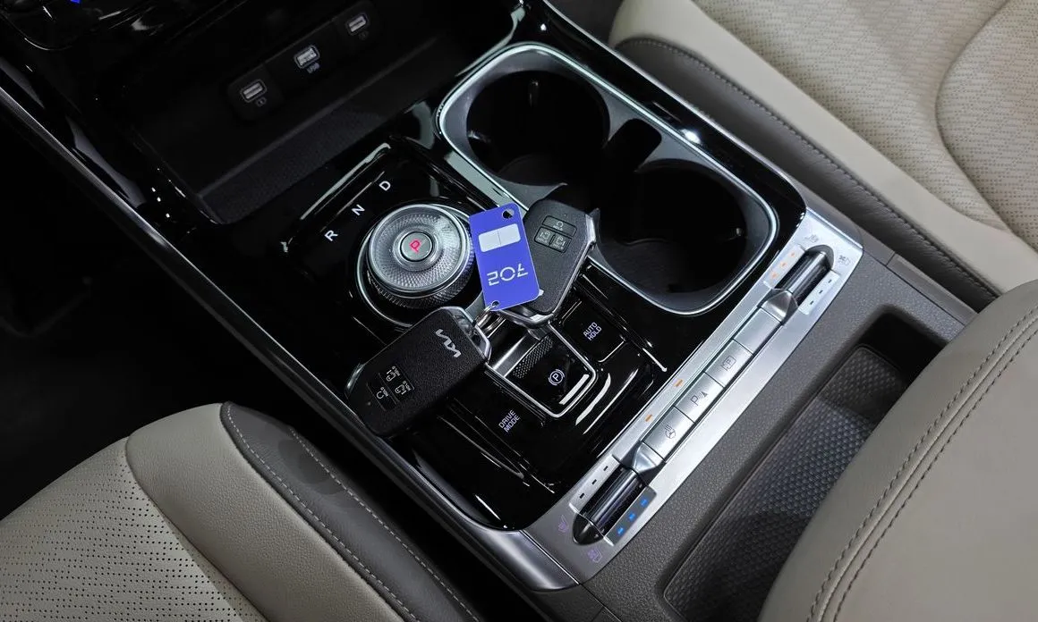 Kia Carnival 2023 из KR, фото 7