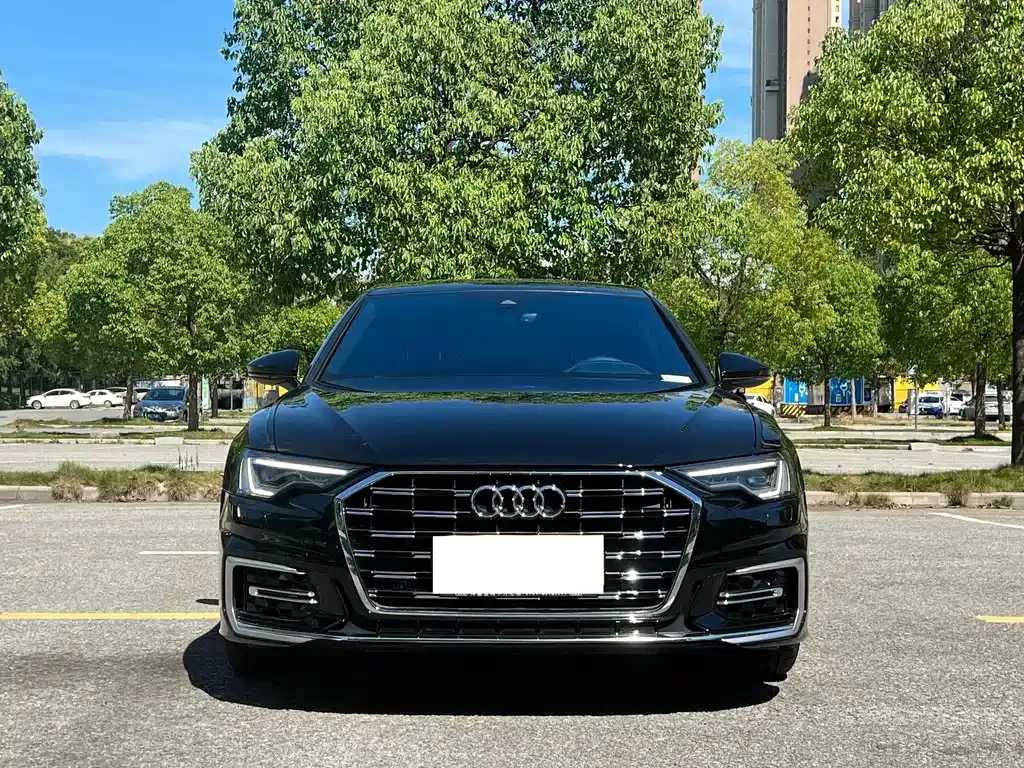 Audi A6L — фото 10