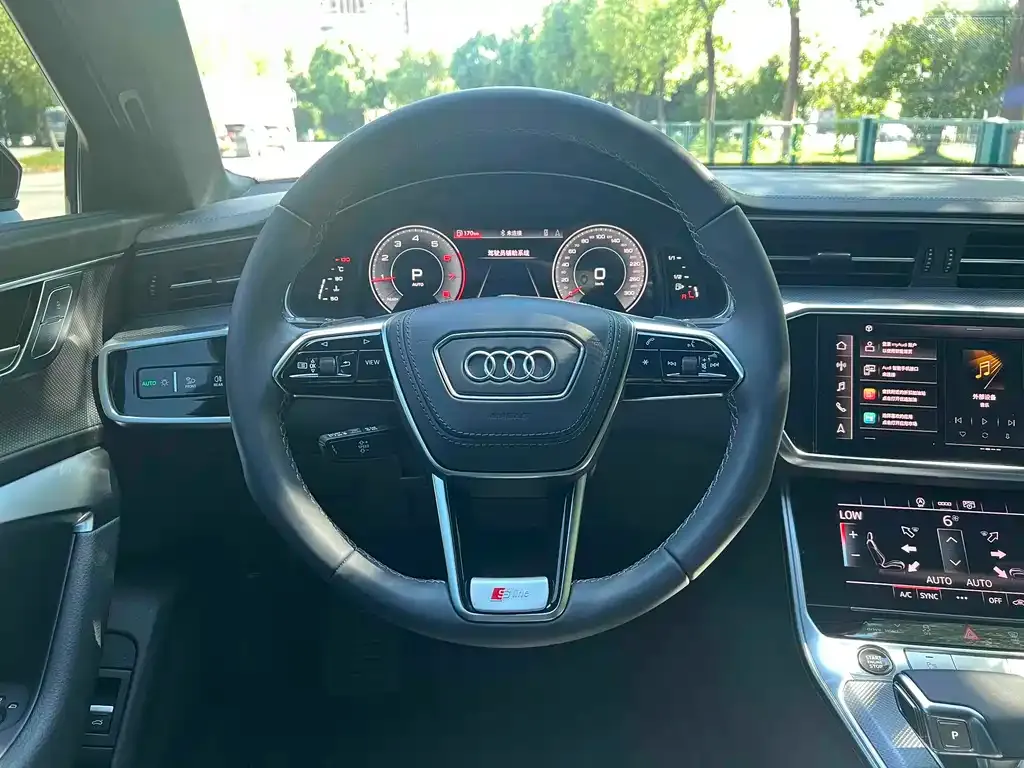 Audi A6L — фото 3