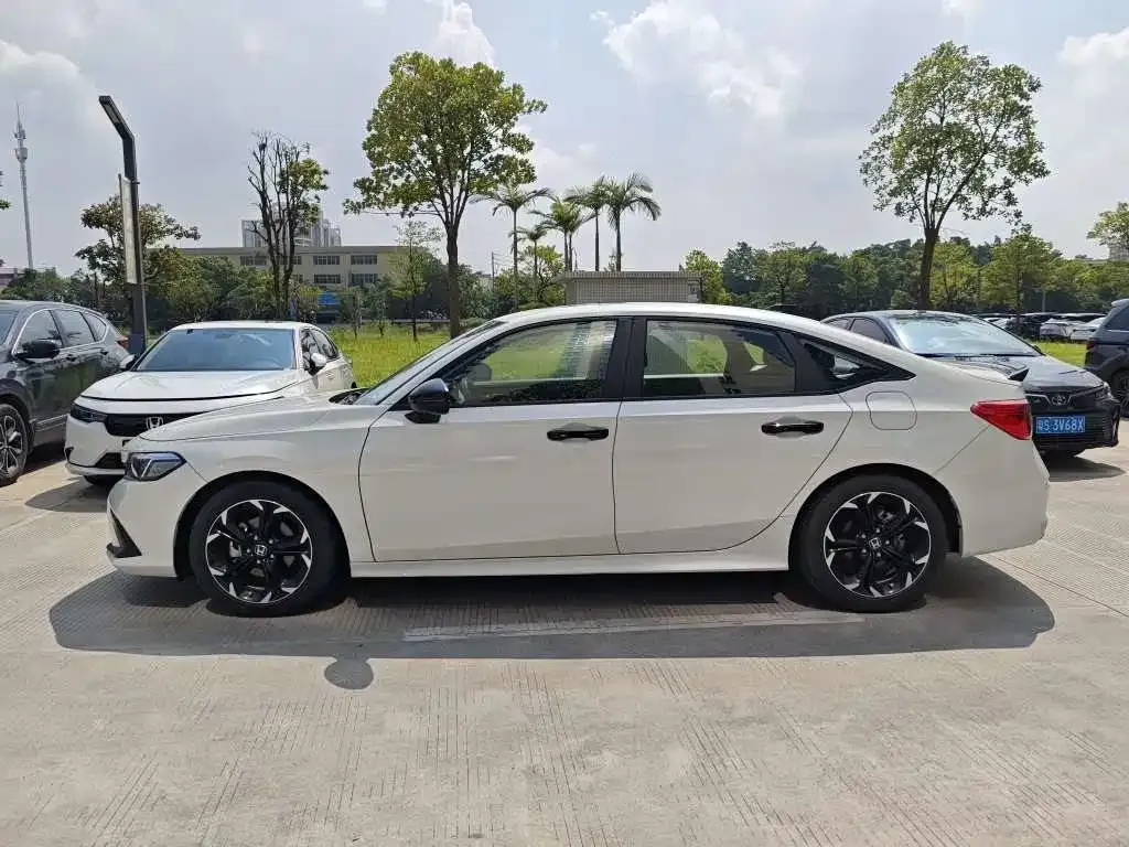 Honda Civic — фото 6