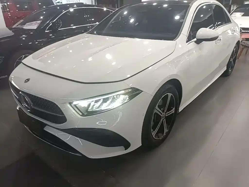 Mercedes-Benz A-Class — фото 1