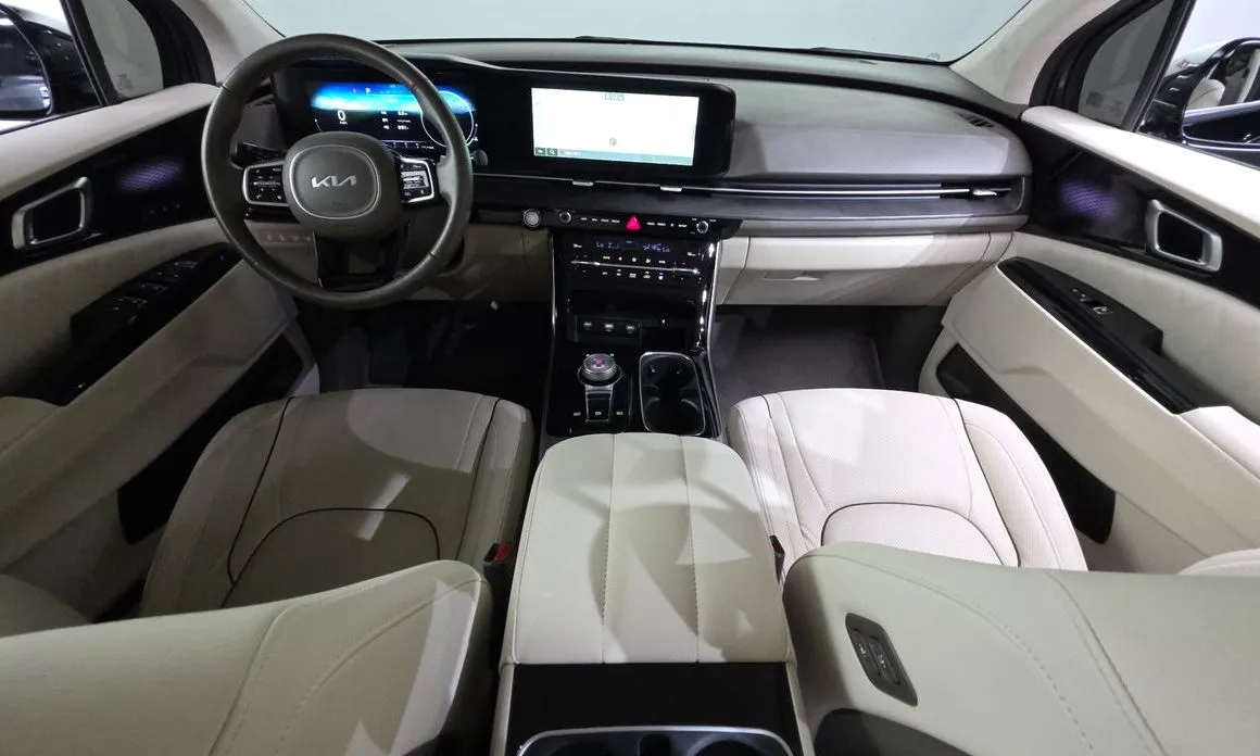 Kia Carnival — фото 7