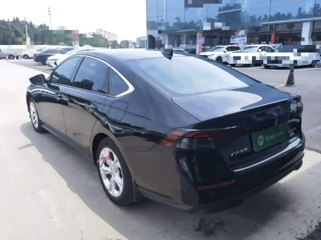 Honda Accord — фото 9