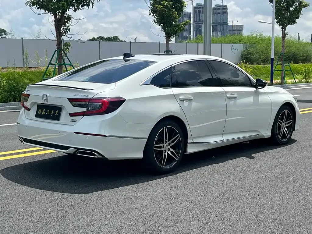 Honda Accord — фото 5