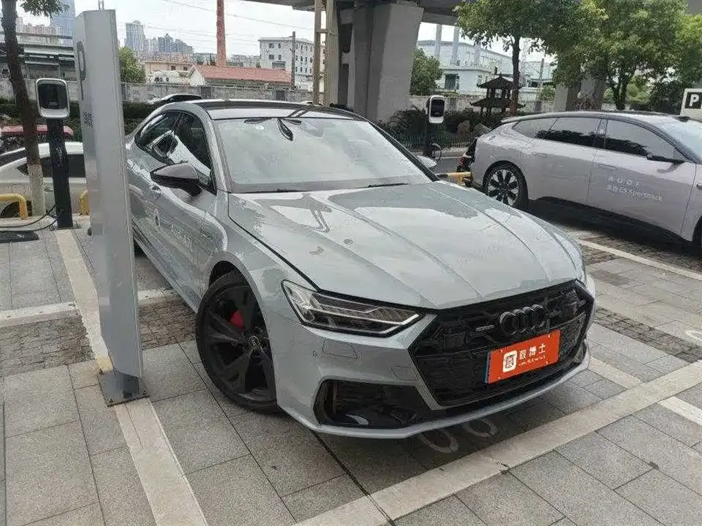 Audi A7L — фото 5