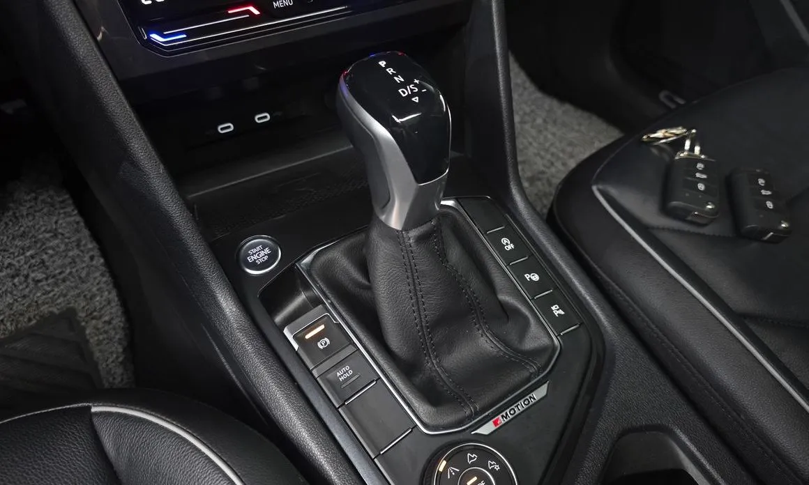 Volkswagen Tiguan — фото 10