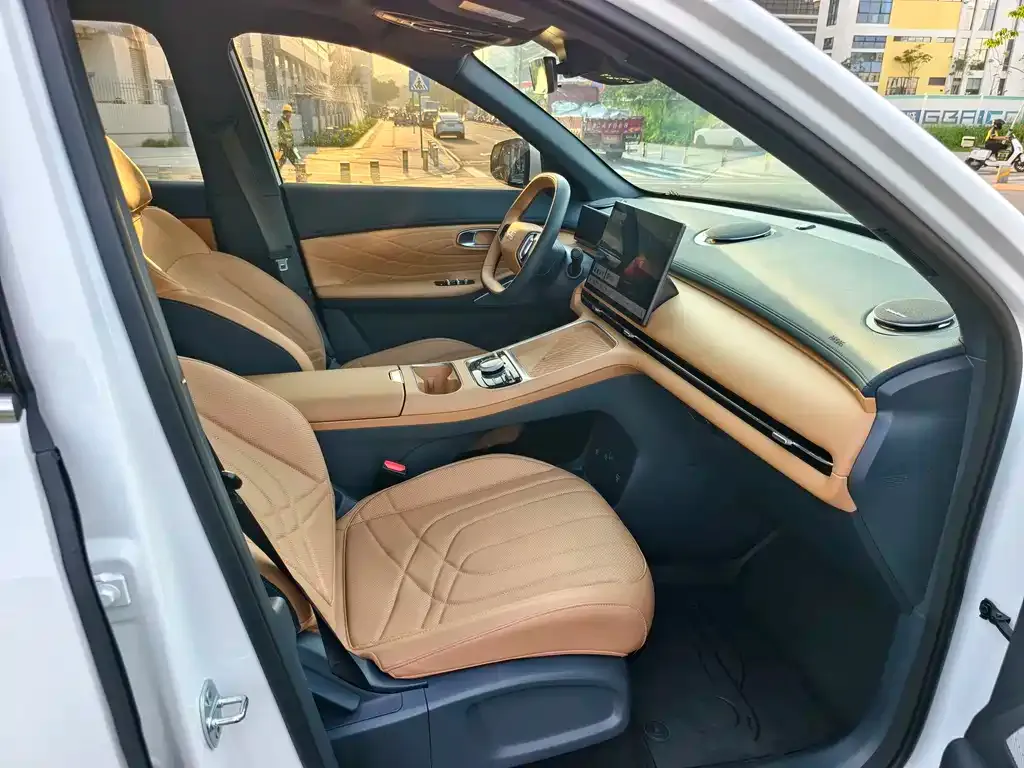 Geely Galaxy Xingjian 7 — фото 7