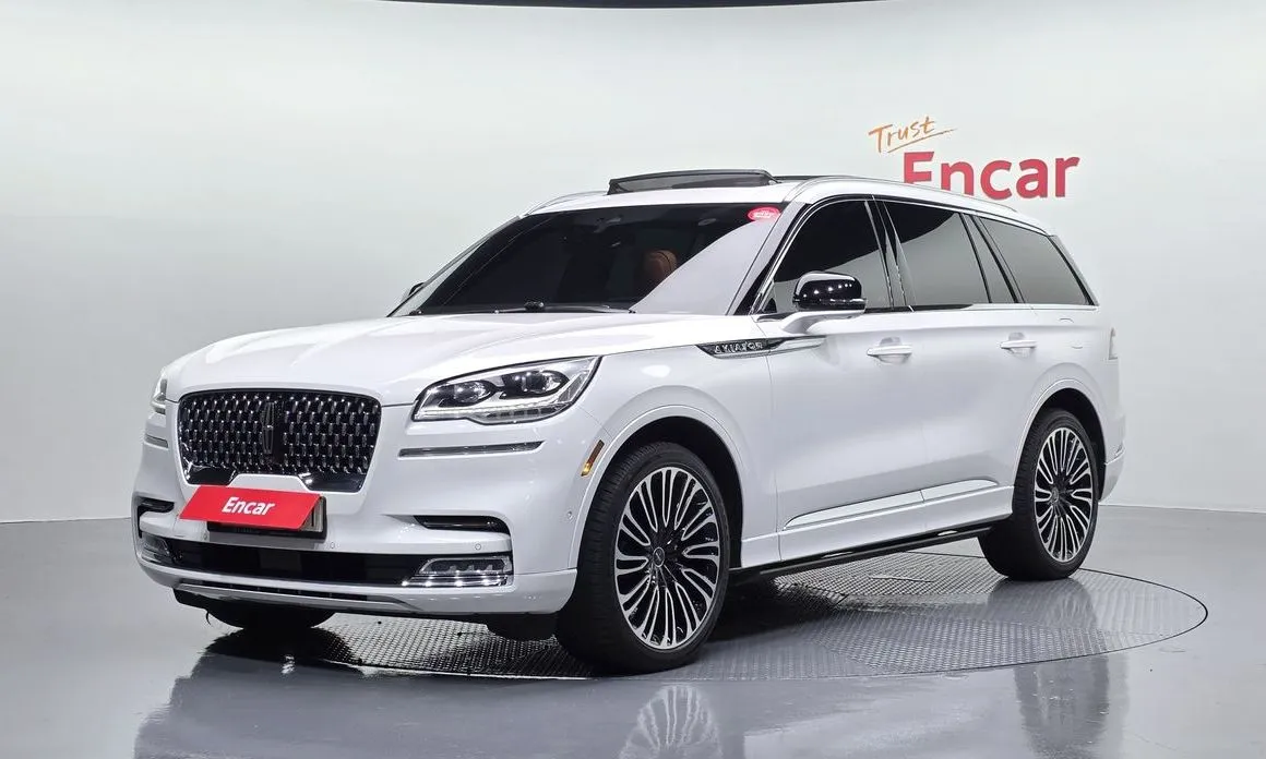 Lincoln Aviator 3.0 Black Label AWD 1