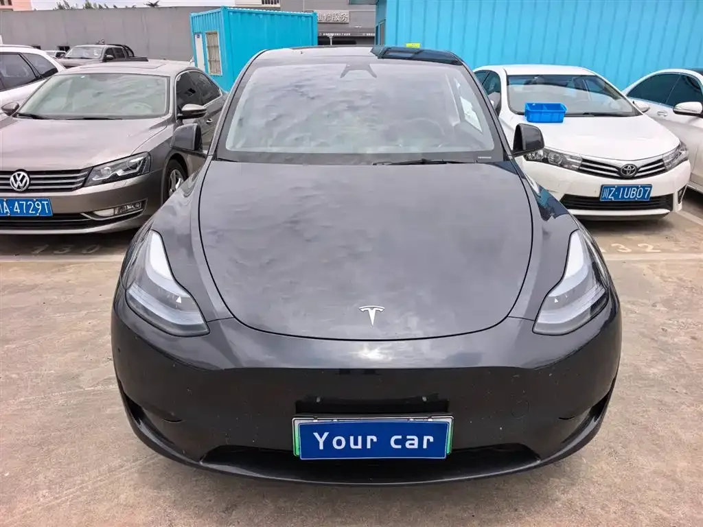 Tesla Model Y — фото 6