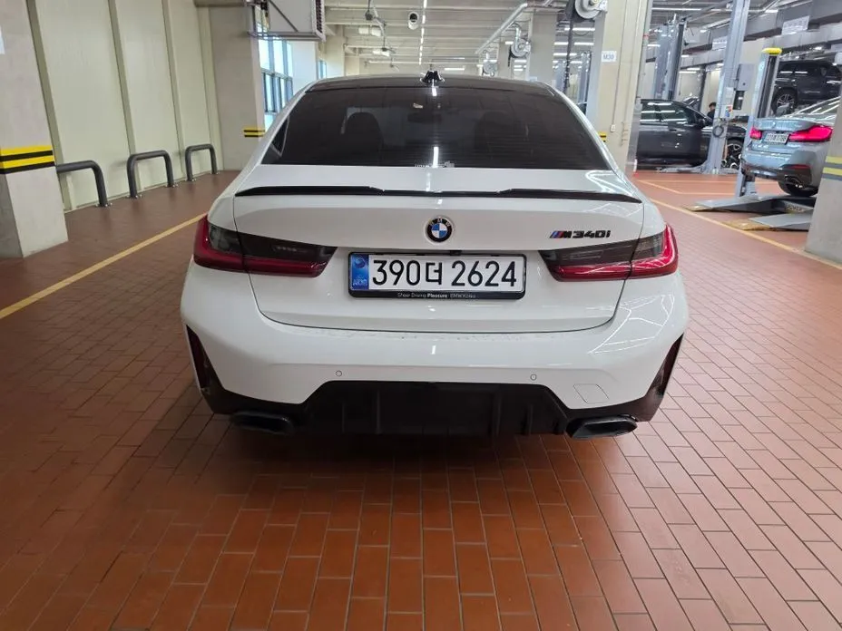 BMW 3-Series 2025 из KR, фото 6