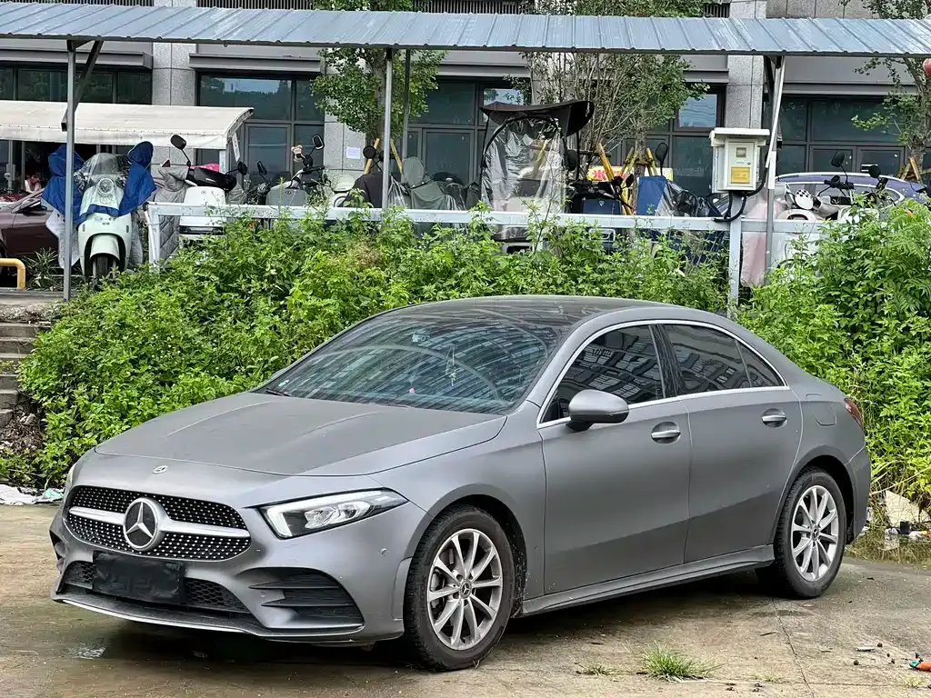 Mercedes-Benz A-Class — фото 1