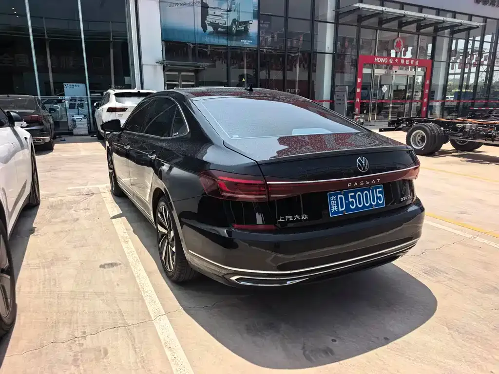 Volkswagen Passat — фото 4