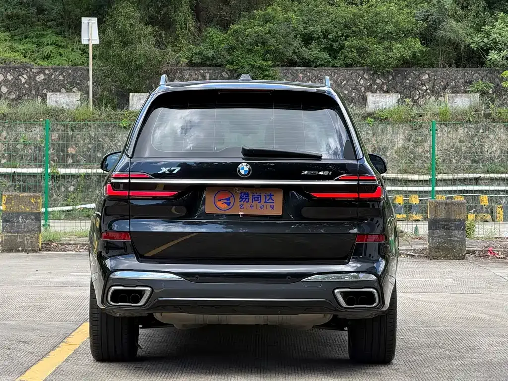 BMW X7 — фото 3