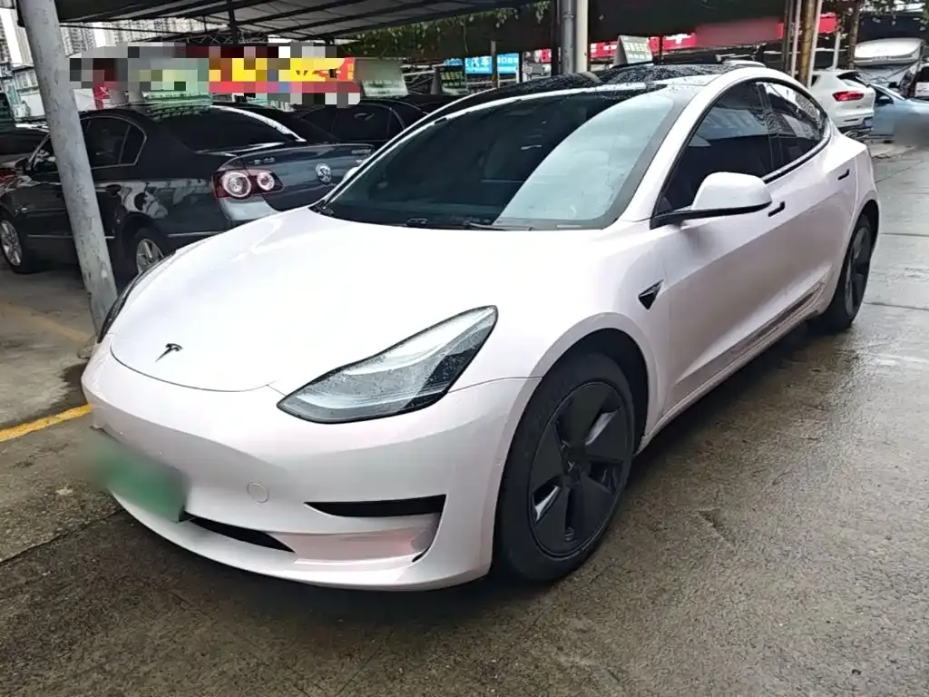 Tesla Model 3 — фото 8