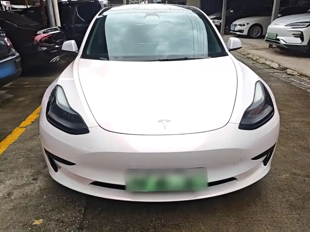 Tesla Model 3 — фото 2