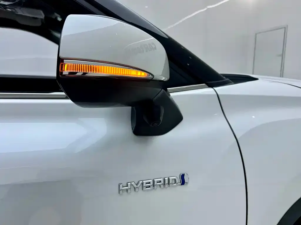 Toyota Highlander — фото 2