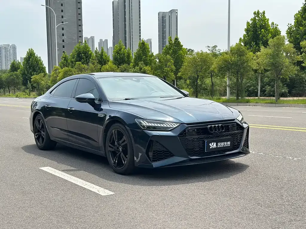 Audi A7L — фото 10