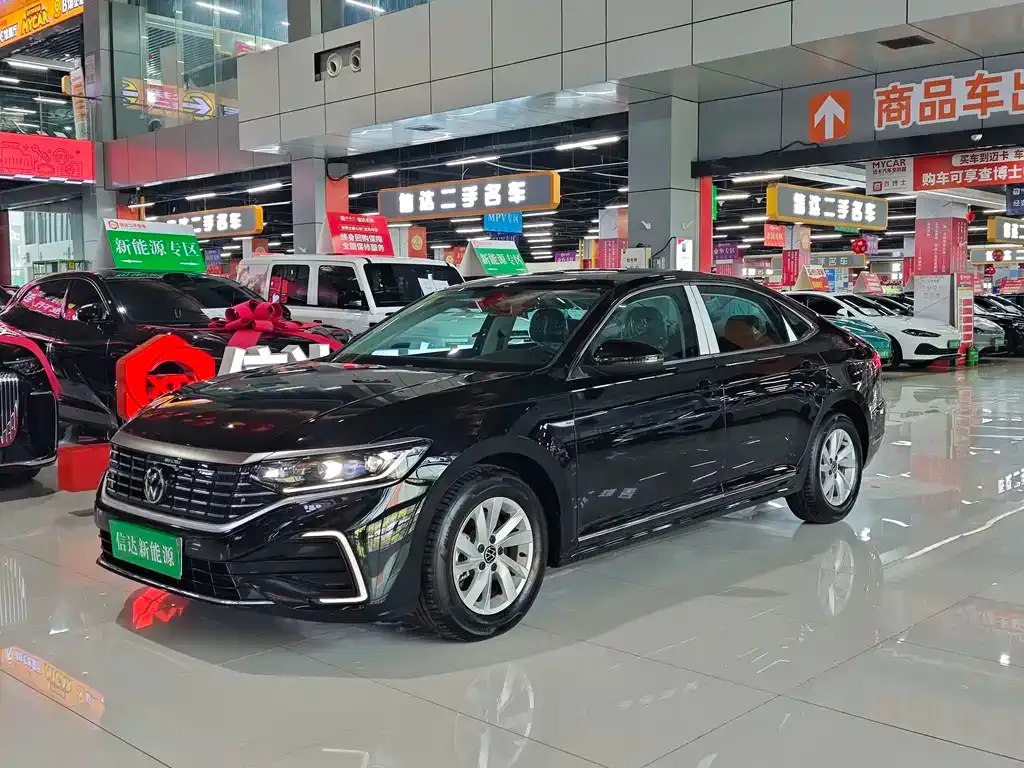 Volkswagen 帕萨特插电混动 — фото 1