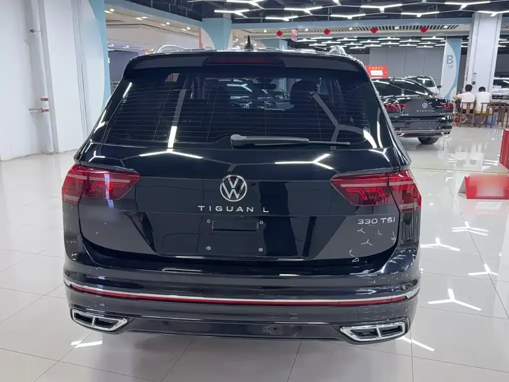 Volkswagen Tiguan L — фото 7