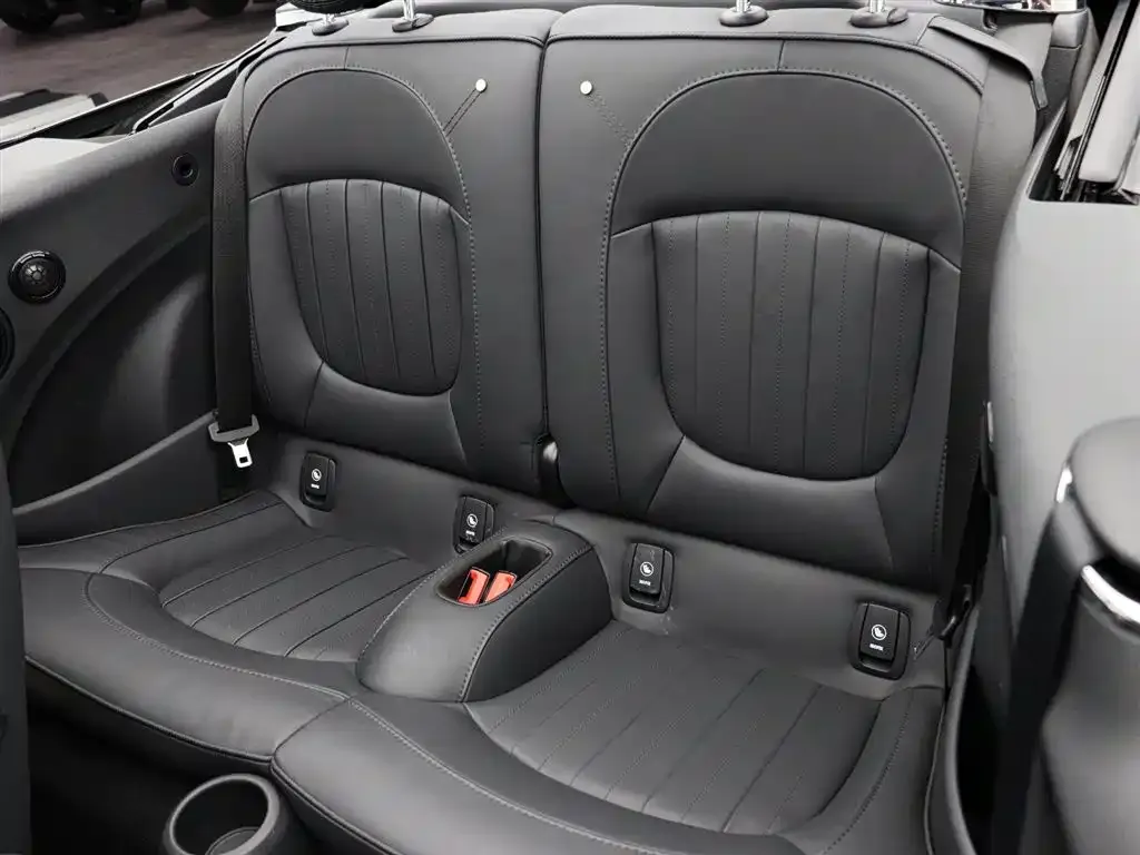 MINI Cooper (3-door) — фото 2