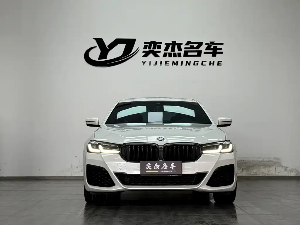 BMW 5 Series — фото 2
