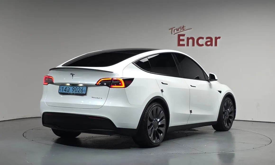 Tesla Model Y 2021 из KR, фото 3