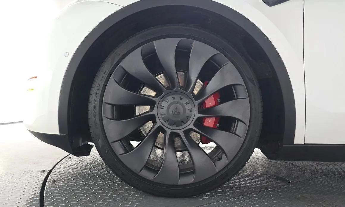 Tesla Model Y 2021 из KR, фото 7