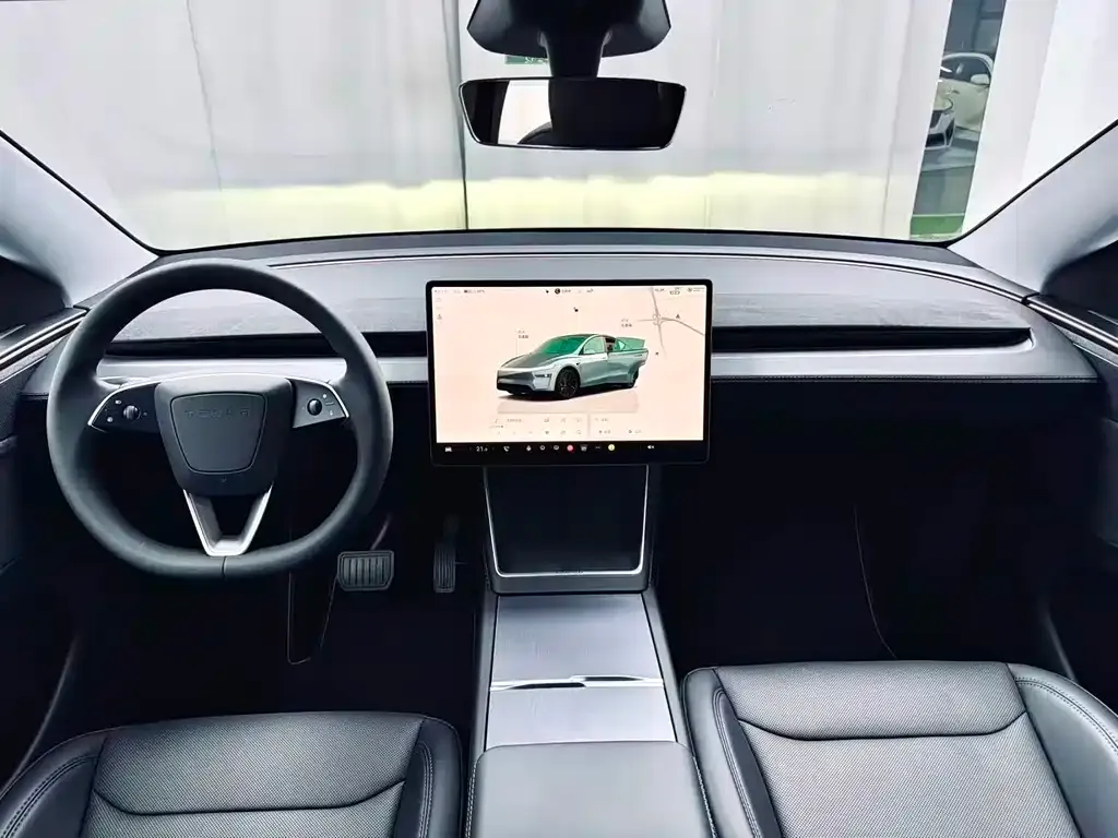 Tesla Model Y — фото 6
