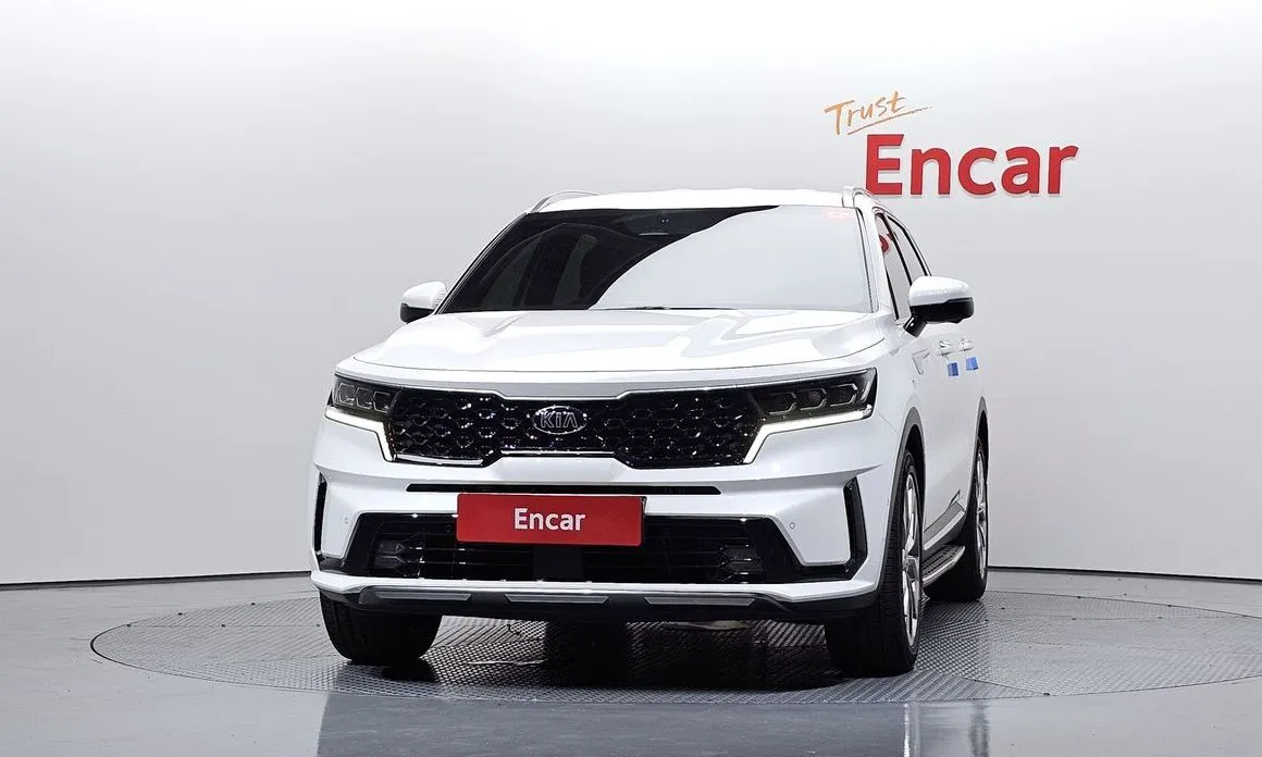 Kia Sorento — фото 6