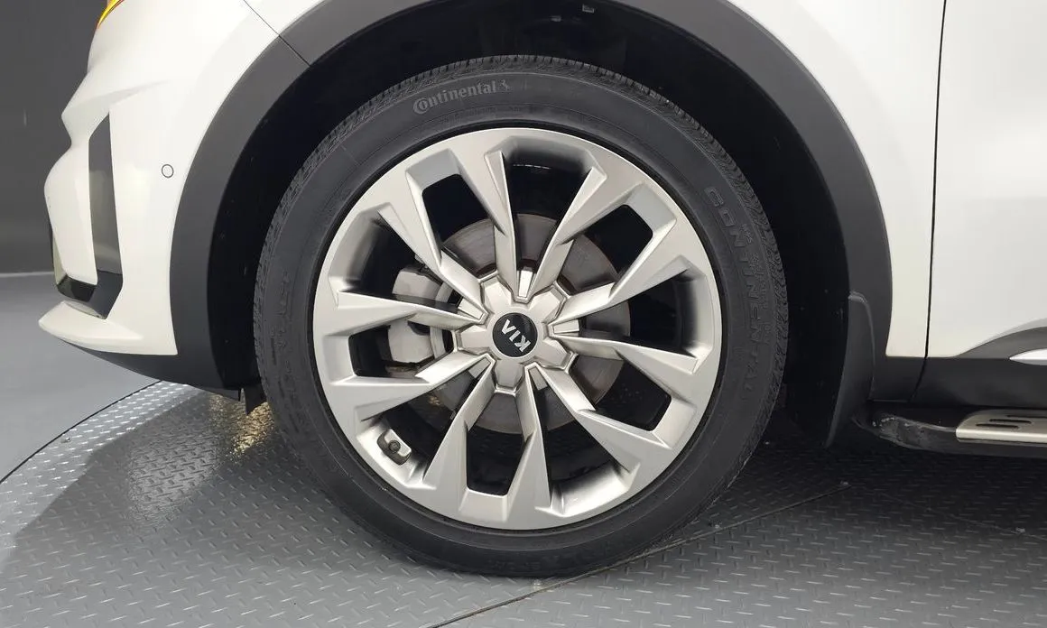 Kia Sorento — фото 4