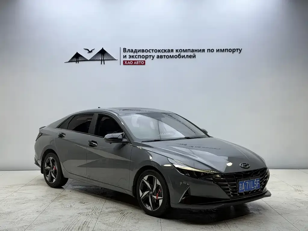 Hyundai Elantra — фото 4