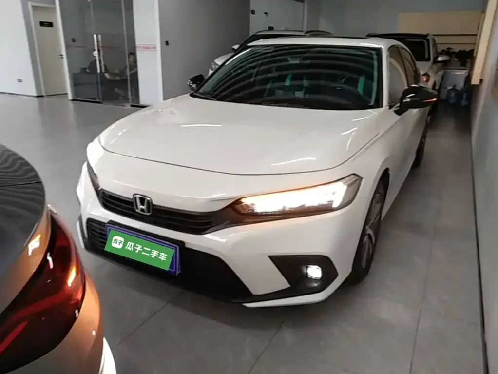 Honda Civic — фото 5