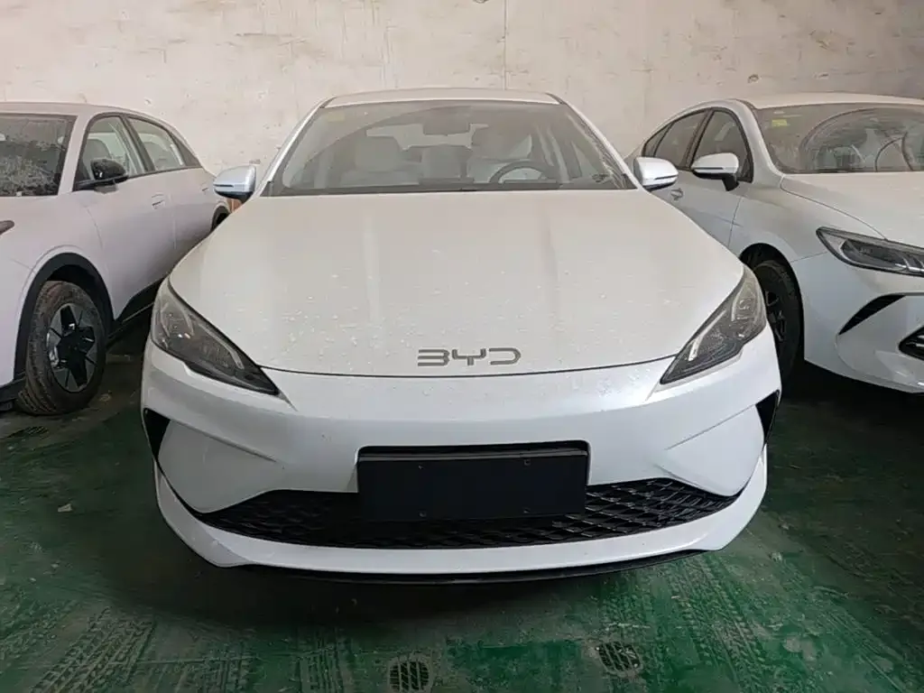 BYD Seal 05 DM-i — фото 10