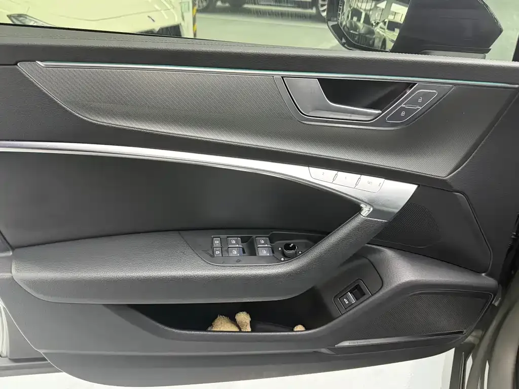 Audi A7 2021 из CN, фото 8