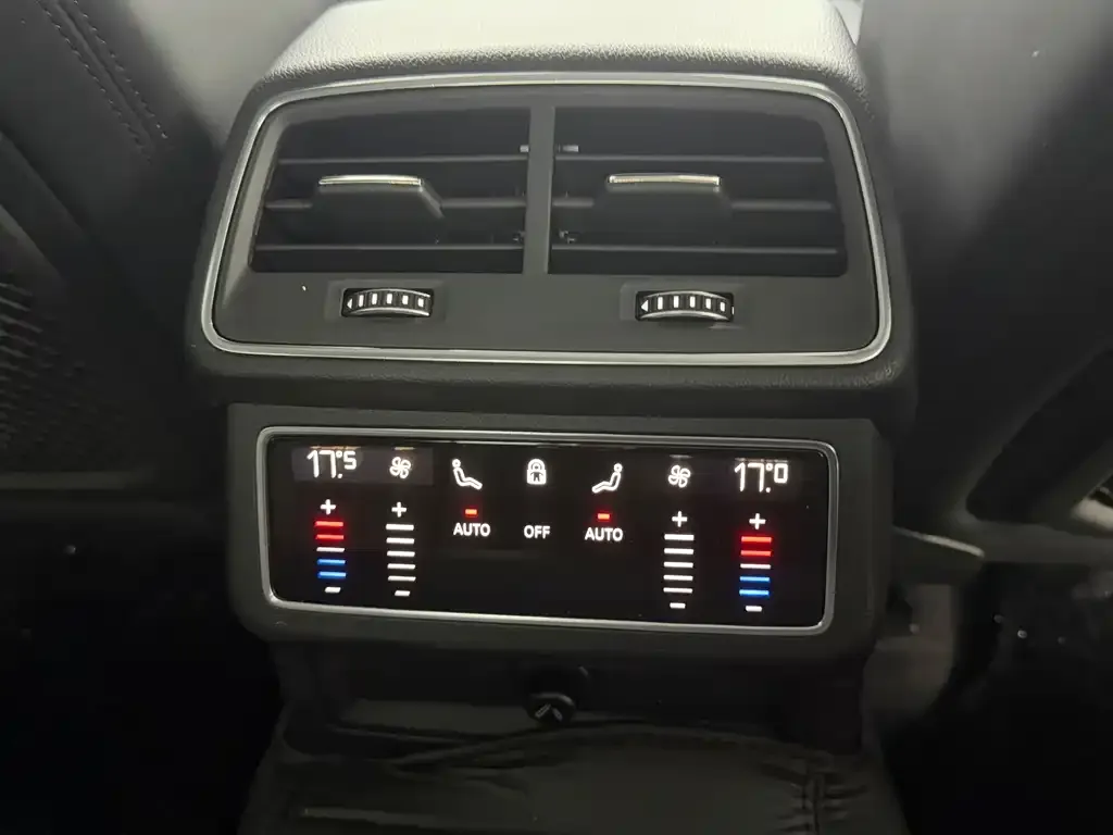 Audi A7 2021 из CN, фото 3