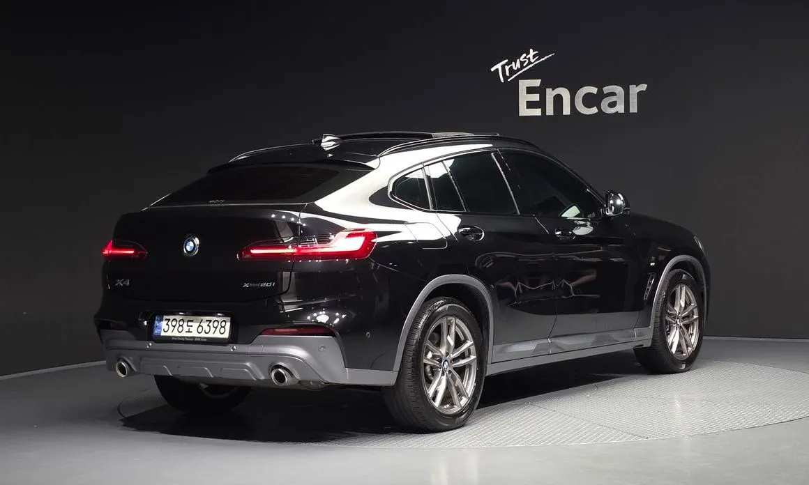 BMW X4 — фото 4