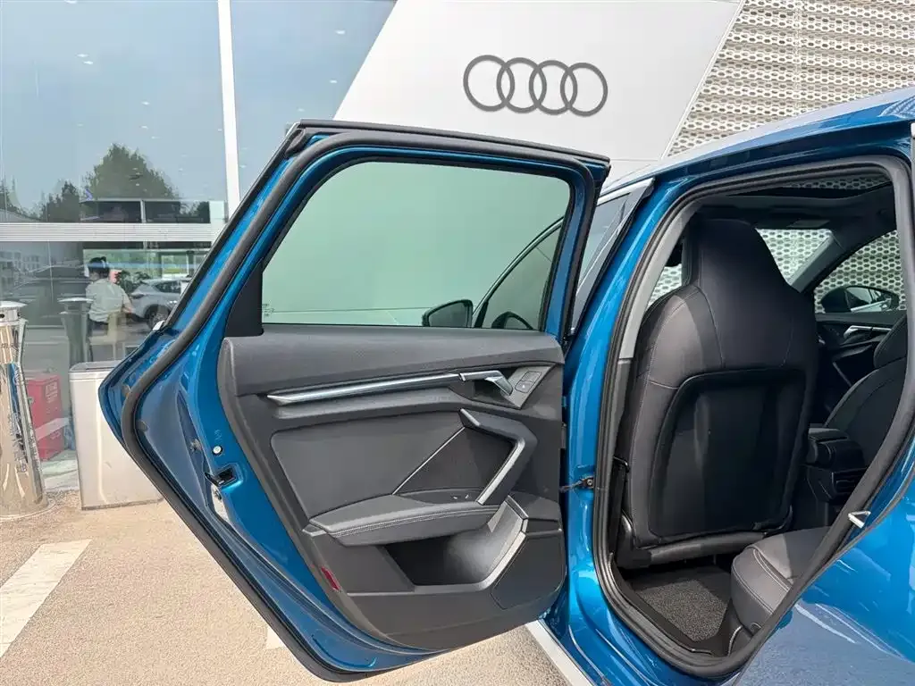 Audi A3 — фото 2