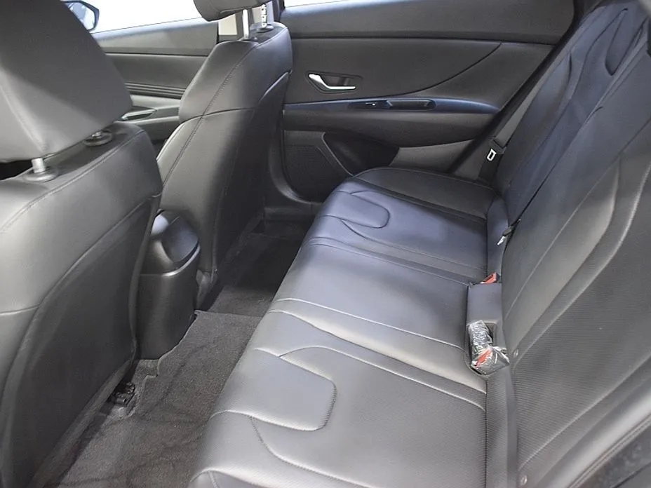 Hyundai AVANTE — фото 2