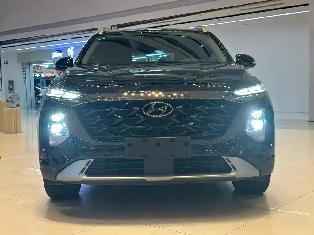 Hyundai Santa Fe 2023 из CN, фото 9