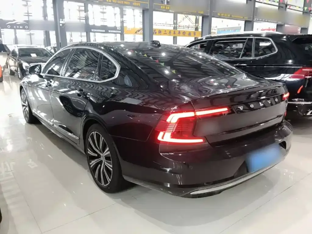 Volvo S90 — фото 4