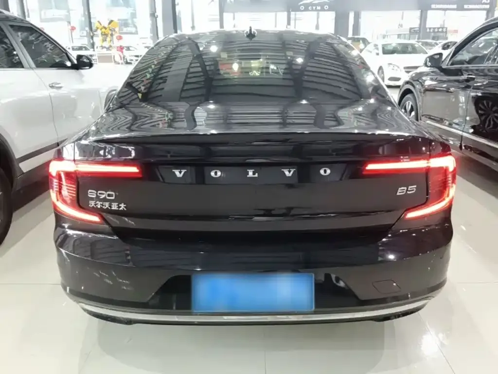 Volvo S90 — фото 10