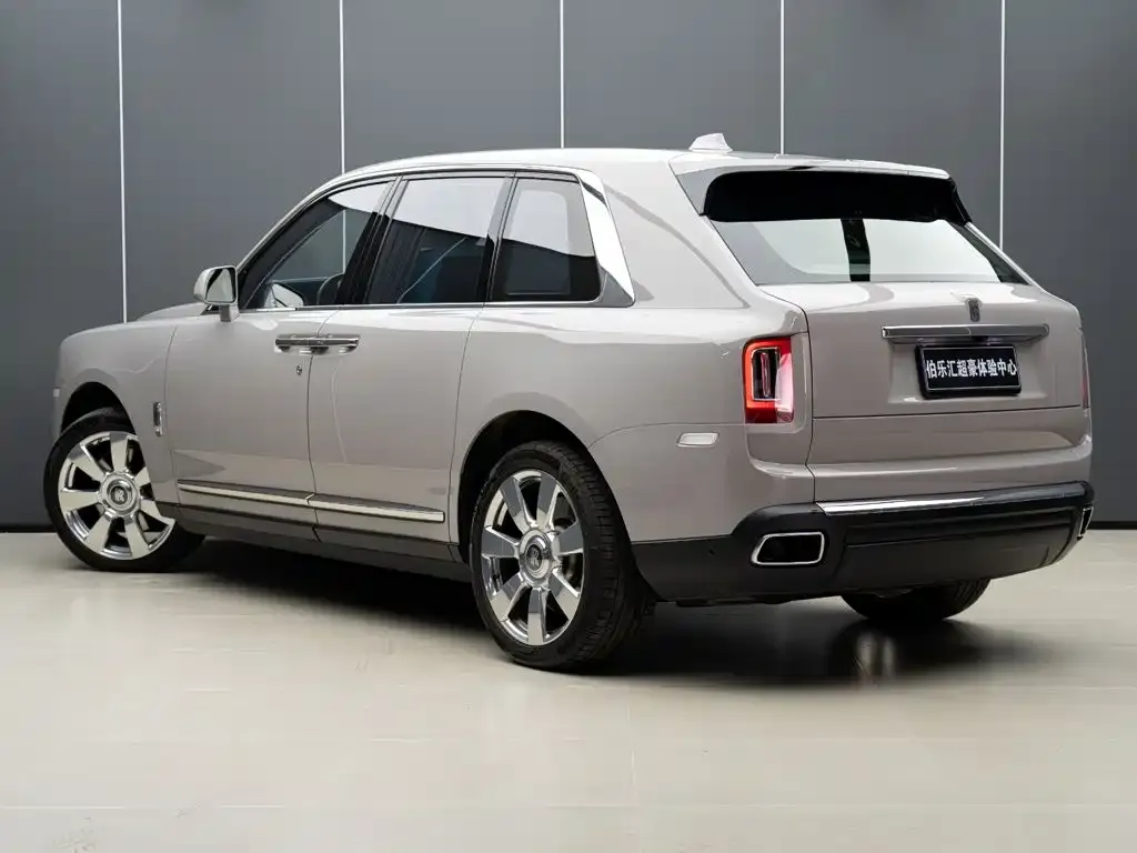 Rolls-Royce Cullinan — фото 5